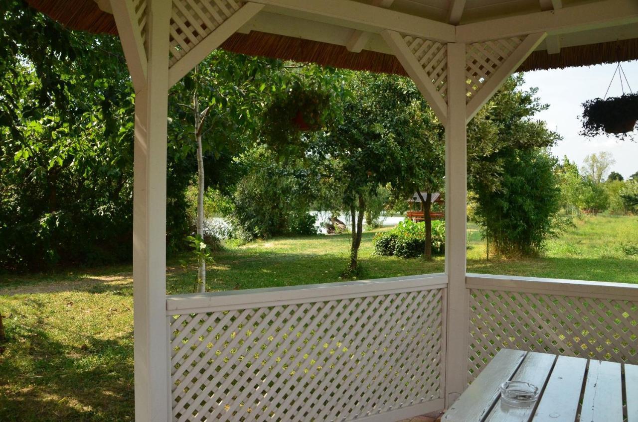 Antal-tavi Fogadó és Horgászparadicsom Szentes Exterior foto